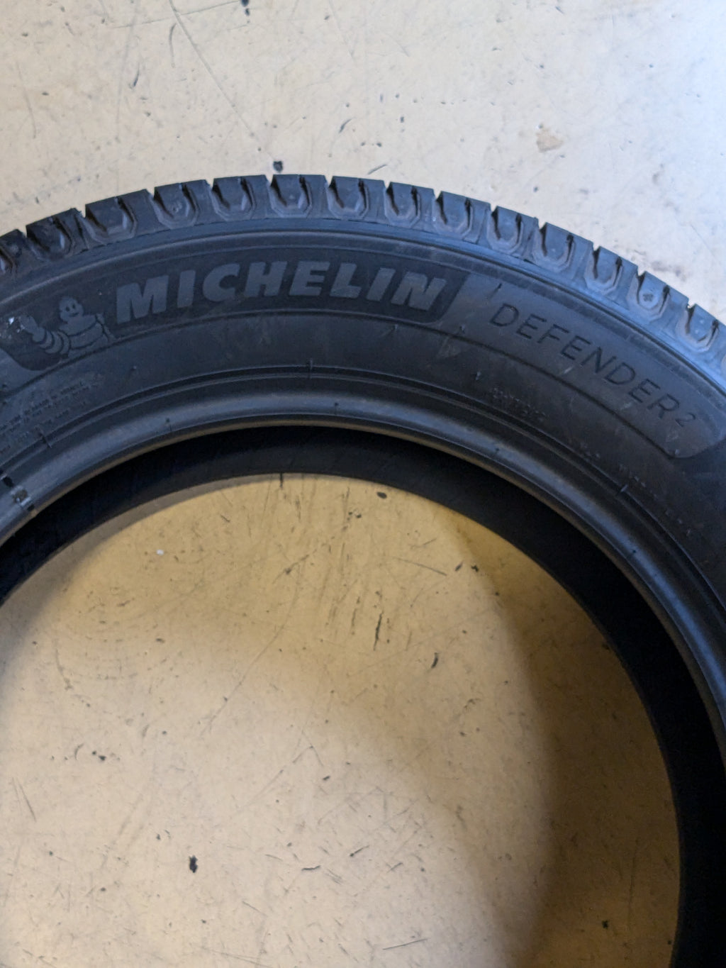 MICHELIN DEFENDER 2 BSW P 235 60 18 107H XL ALL SEASON TIRE 87332