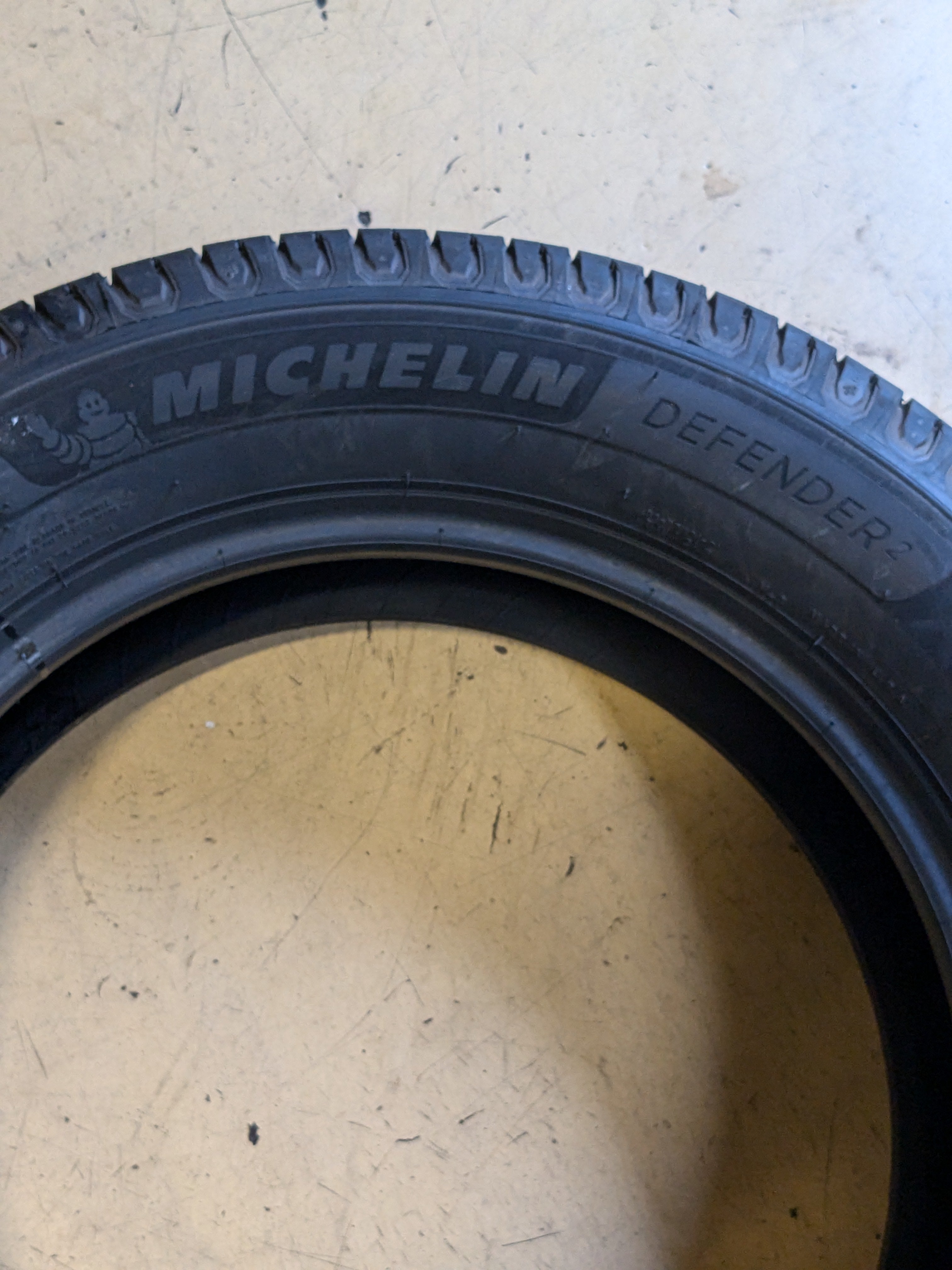 MICHELIN DEFENDER 2 BSW P 235 60 18 107H XL ALL SEASON TIRE 87332
