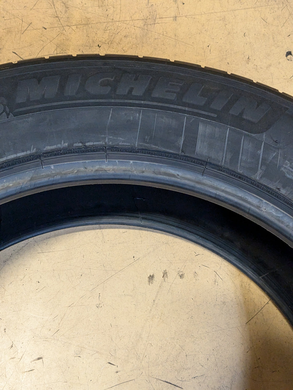 NEW MICHELIN XL PILOT SPORT ALL SEASON TIRE 255 55 20 110Y 46513
