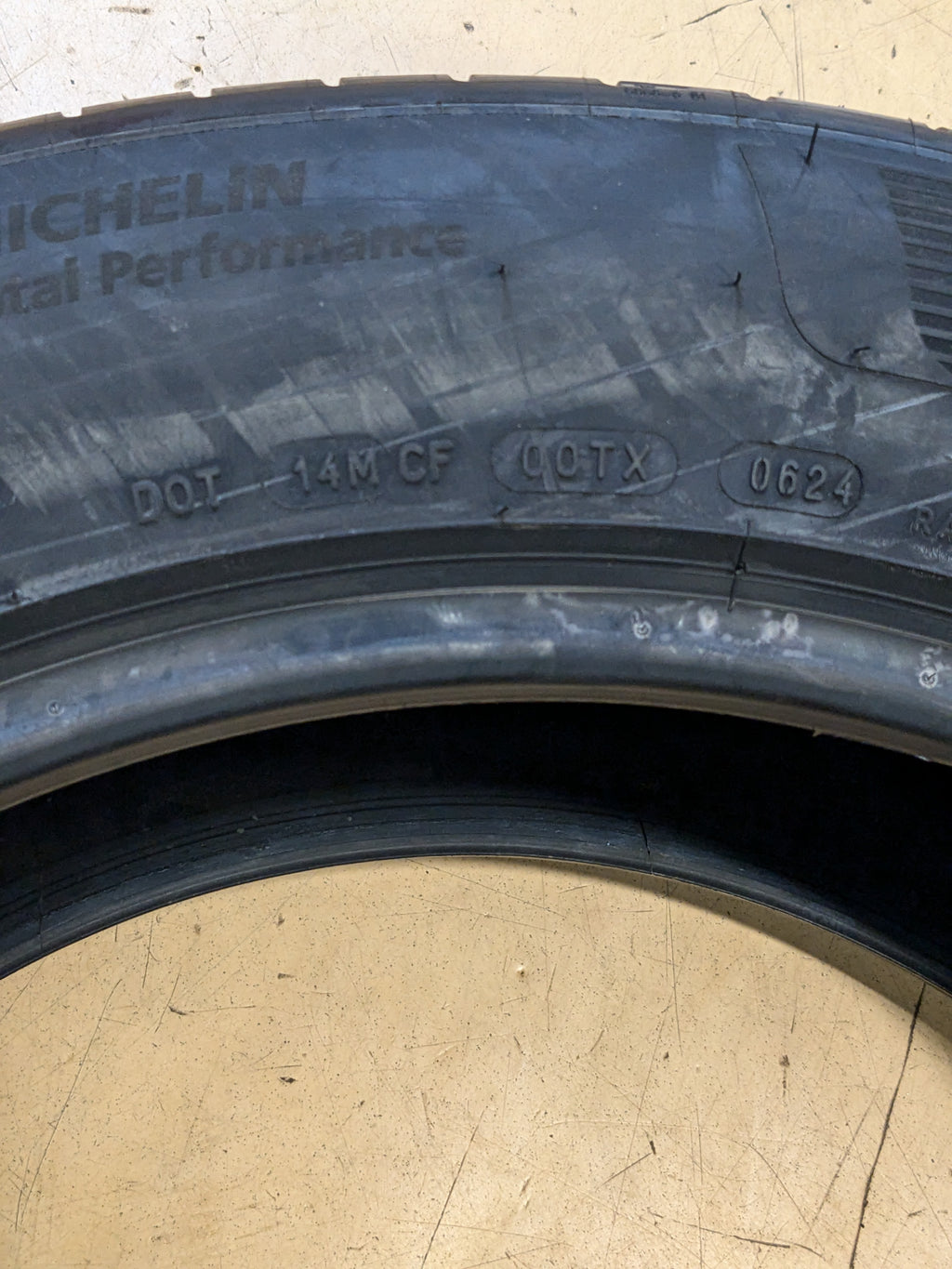 NEW MICHELIN XL PILOT SPORT ALL SEASON TIRE 255 55 20 110Y 46513