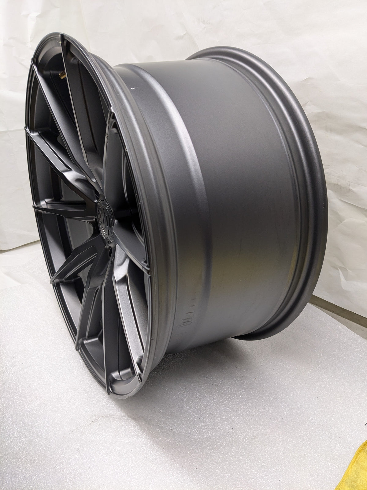 1 TEKNIFORM WHEEL 19X9.5 ET35 5X120 BP SILVER 0278 USED