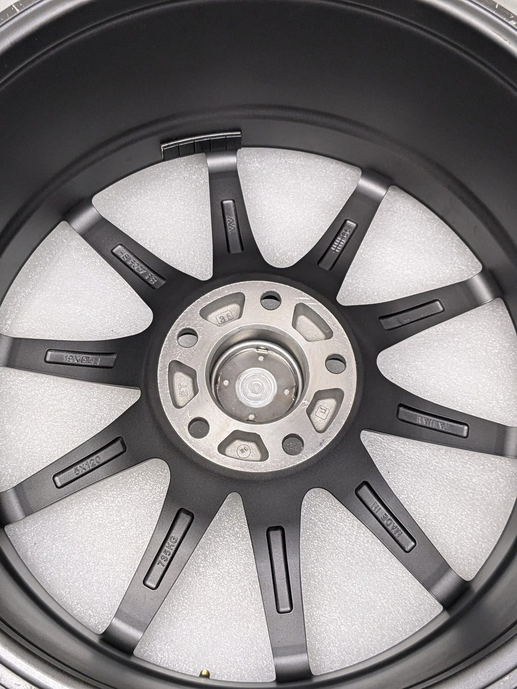 1 TEKNIFORM WHEEL 19X9.5 ET35 5X120 BP SILVER 0278 USED