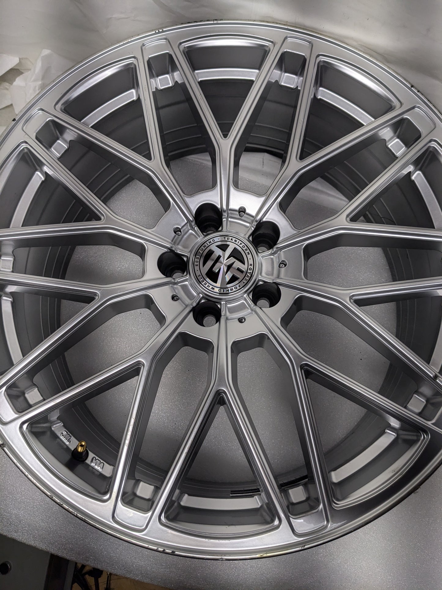 1 TEKNIFORM WHEEL 20X9 ET30 5X112 BP SILVER 006-12SD USED