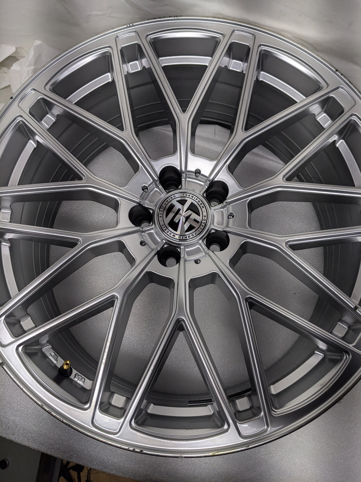 1 TEKNIFORM WHEEL 20X9 ET30 5X112 BP SILVER 006-12SD USED