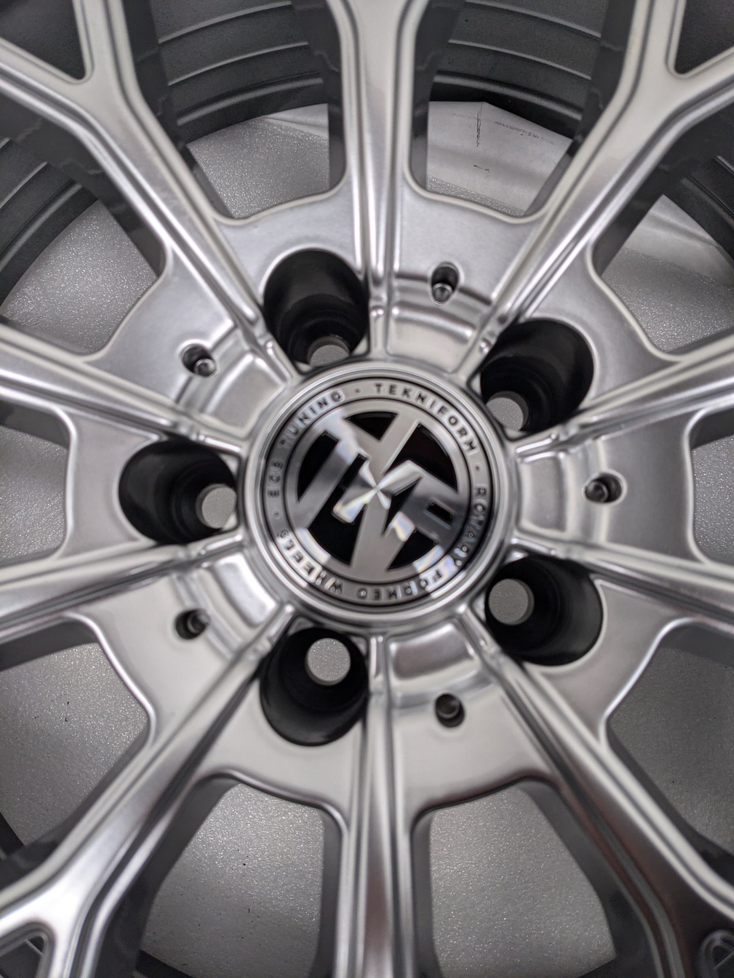 1 TEKNIFORM WHEEL 20X9 ET30 5X112 BP SILVER 006-12SD USED