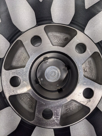 1 TEKNIFORM WHEEL 20X9 ET30 5X112 BP SILVER 006-12SD USED