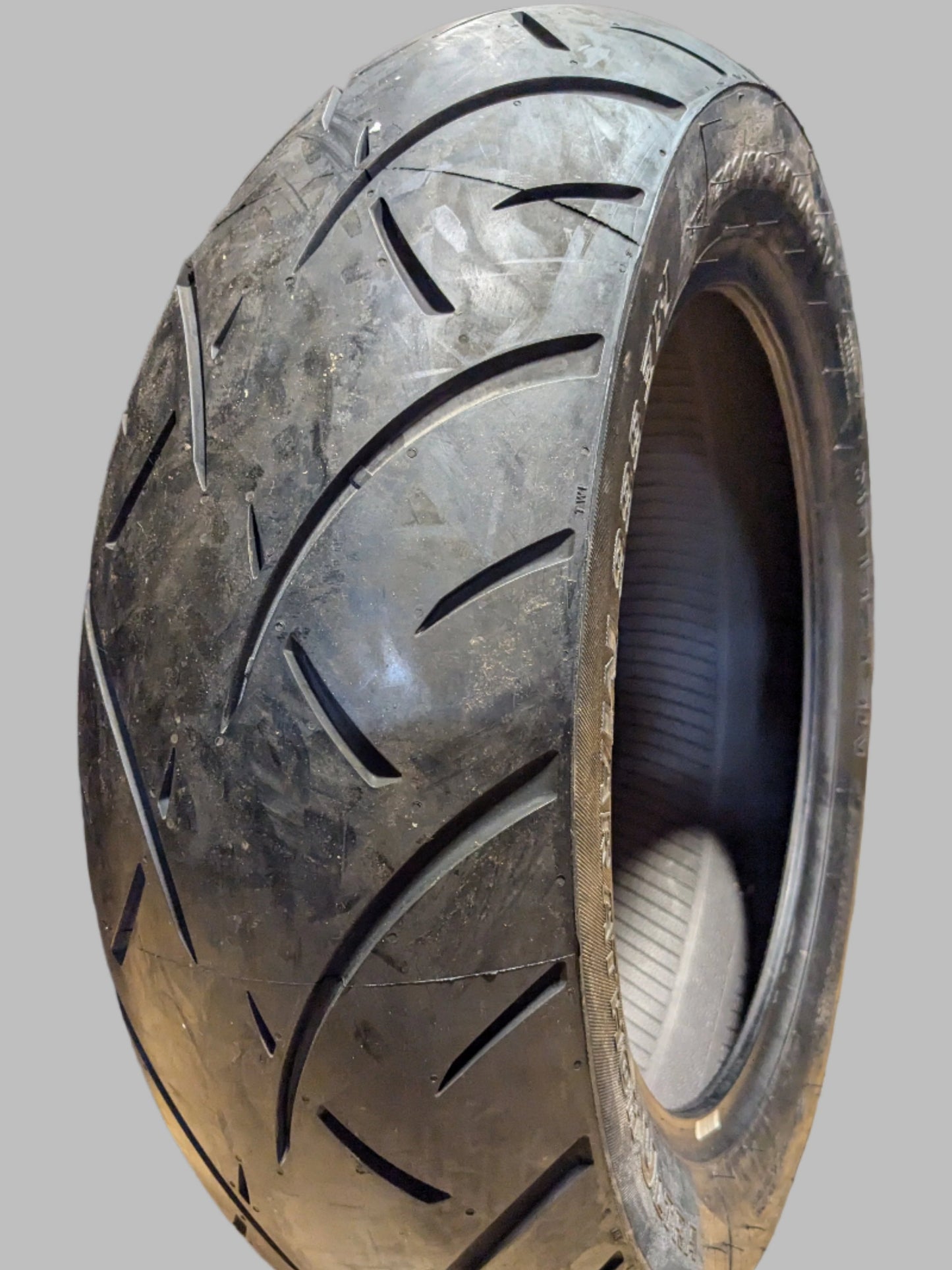 METZELER ME888 MARATHON ULTRA 200 60 16 79V BSW REAR MOTORCYCLE TIRE 2704000