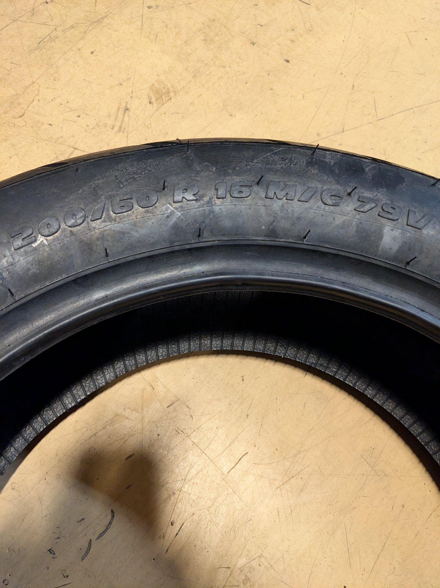 METZELER ME888 MARATHON ULTRA 200 60 16 79V BSW REAR MOTORCYCLE TIRE 2704000