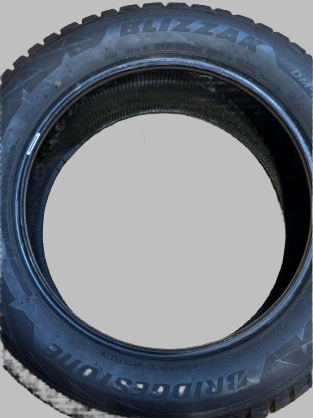 2 BRIDGESTONE BLIZZAK DM-V2 275 55 20 117T WINTER TIRE STUDLESS 015845