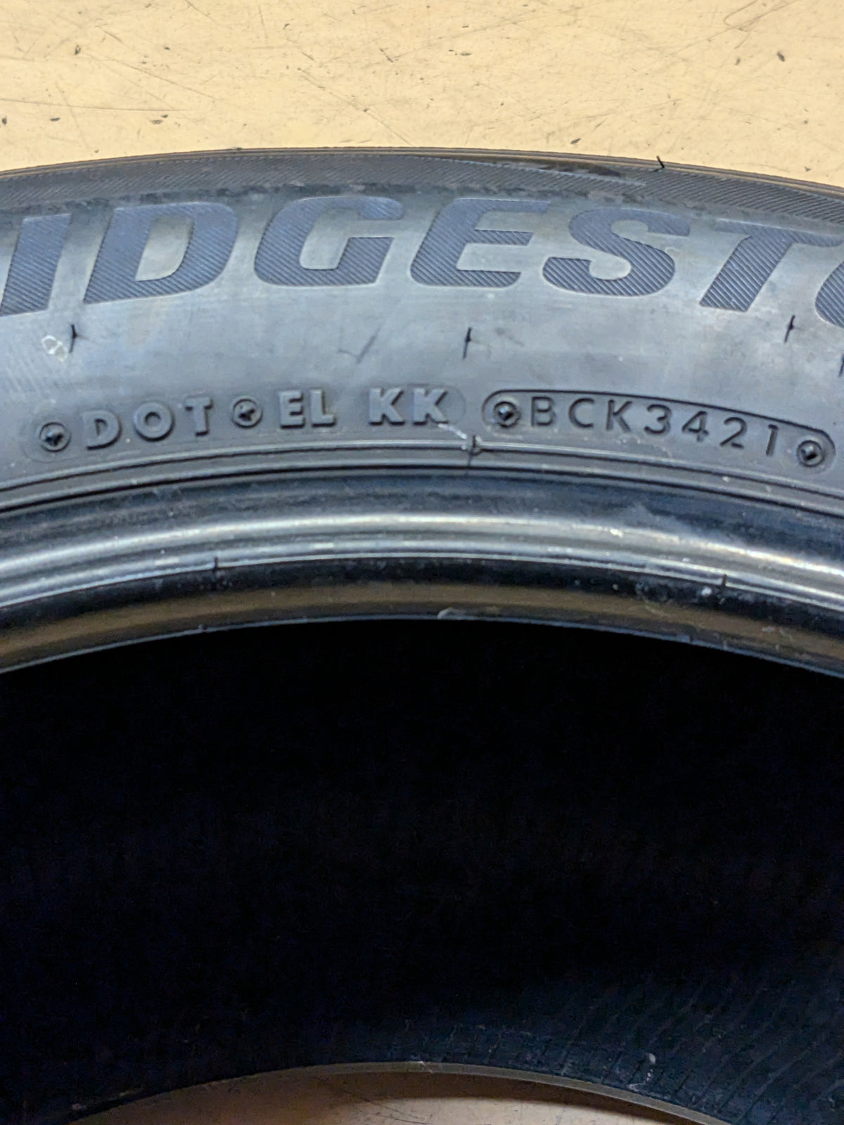 2 BRIDGESTONE BLIZZAK DM-V2 275 55 20 117T WINTER TIRE STUDLESS 015845