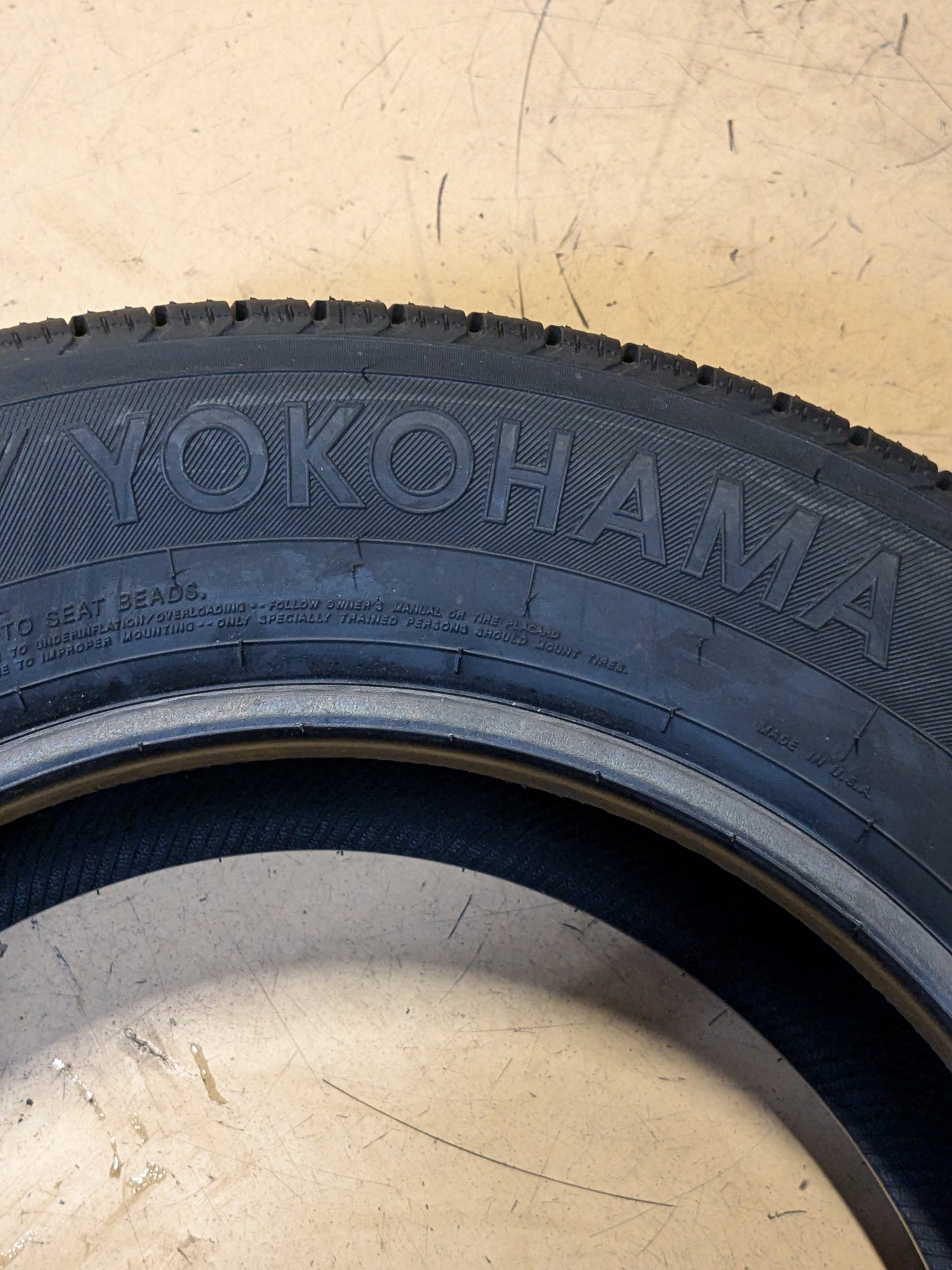 4 YOKOHAMA AVID TOURING S 195 65 15 89S ALL SEASON TIRE 110131808