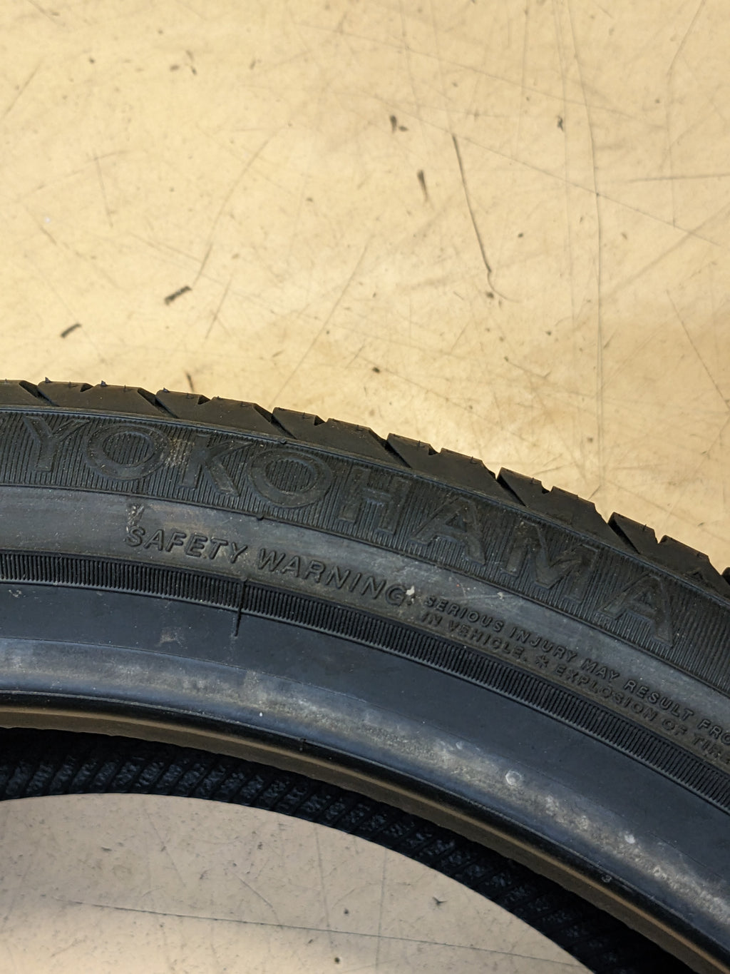 YOKOHAMA ADVAN SPORT A/S+ 245 35 20 95Y ALL SEASON TIRE 110140662