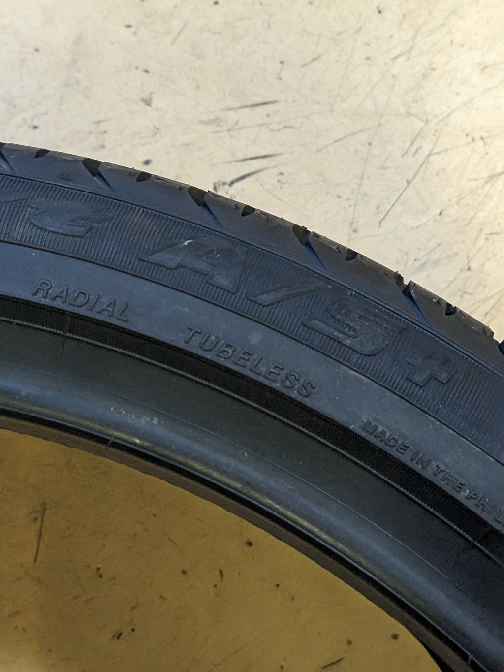 YOKOHAMA ADVAN SPORT A/S+ 245 35 20 95Y ALL SEASON TIRE 110140662