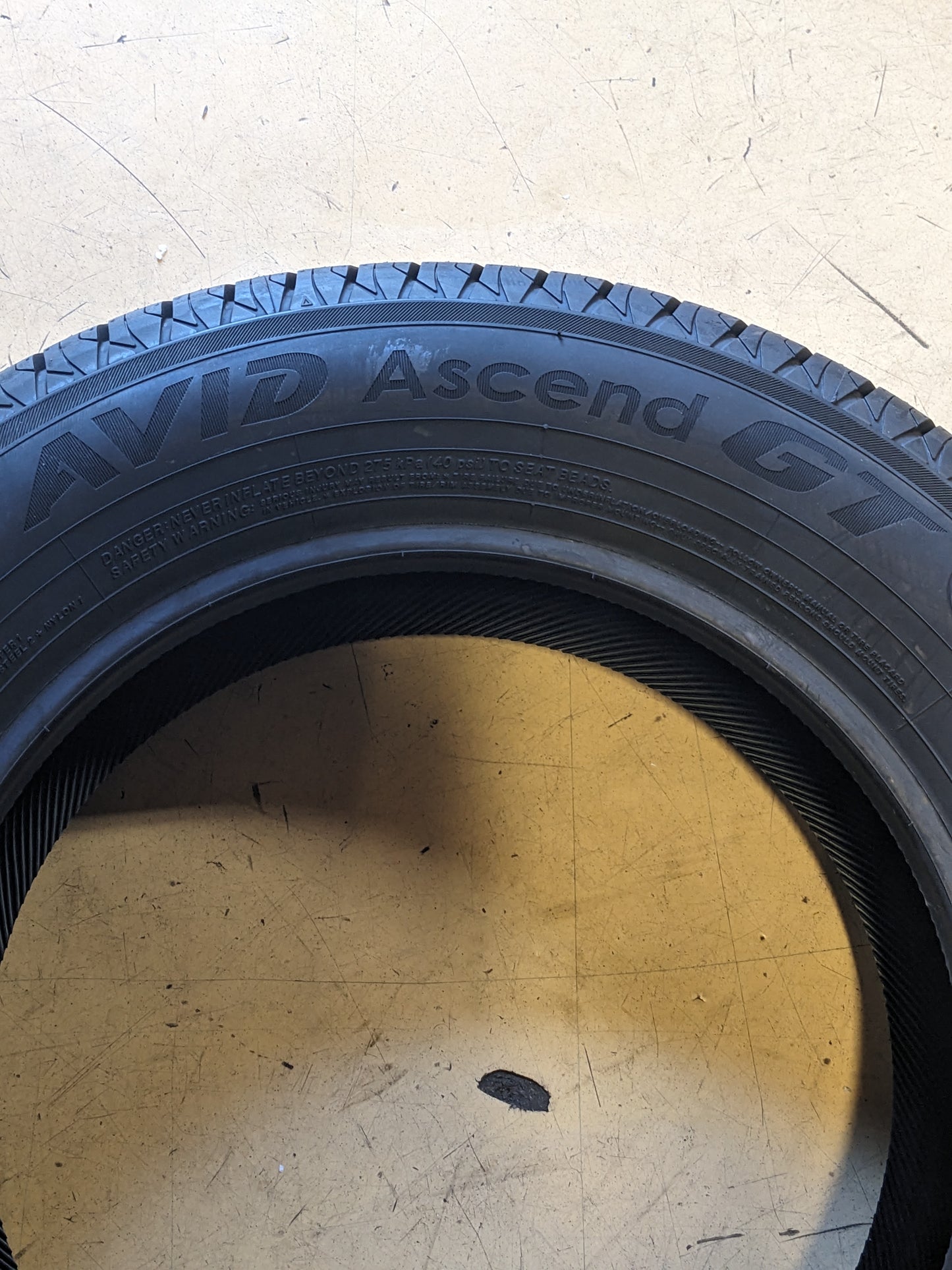 YOKOHAMA AVID ASCEND GT BSW P 195 65  15 91H ALL SEASON TIRE 110132705