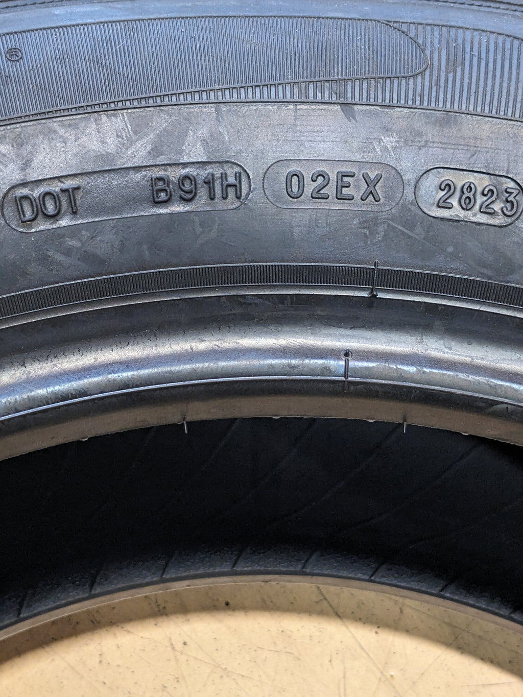 MICHELIN PRIMACY MXV4 235 60 17 100T ALL SEASON TIRE 38169