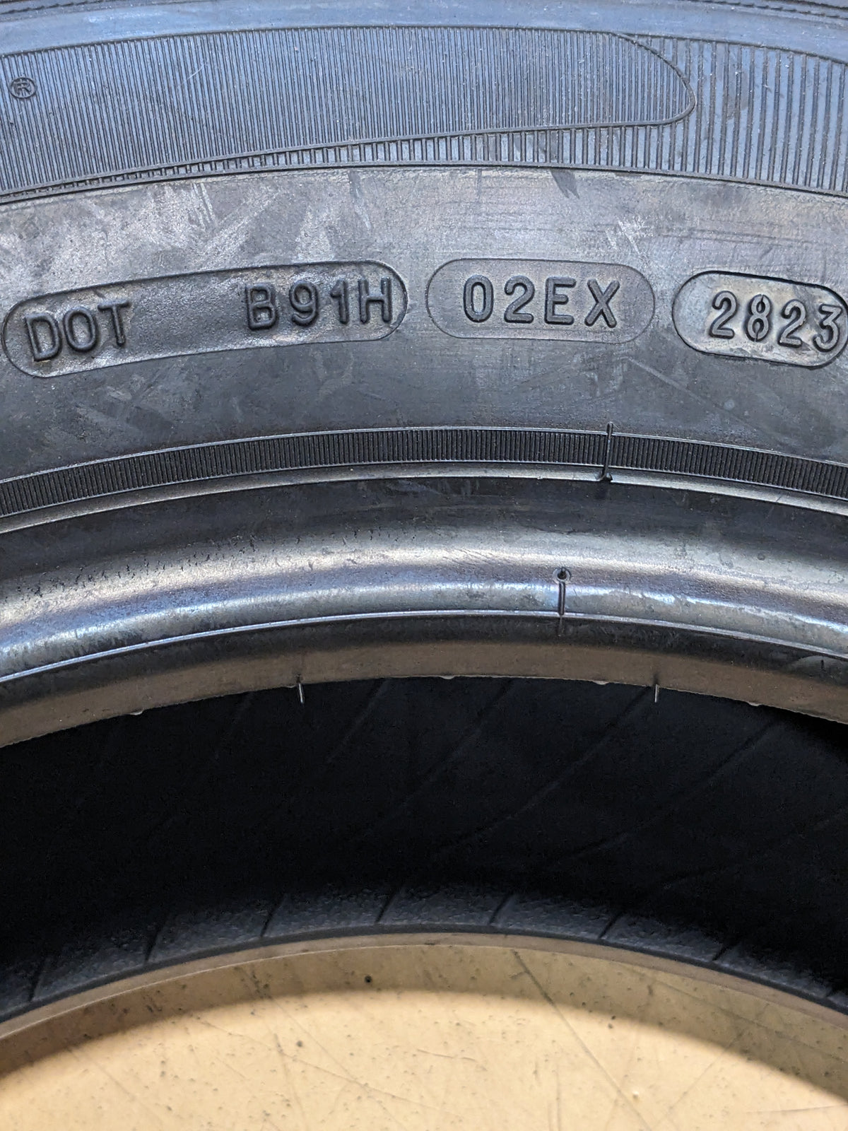 MICHELIN PRIMACY MXV4 235 60 17 100T ALL SEASON TIRE 38169