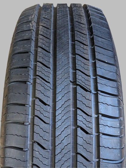 4 MICHELIN DEFENDER 2 235 65 17 104H ALL SEASON TIRE 08758