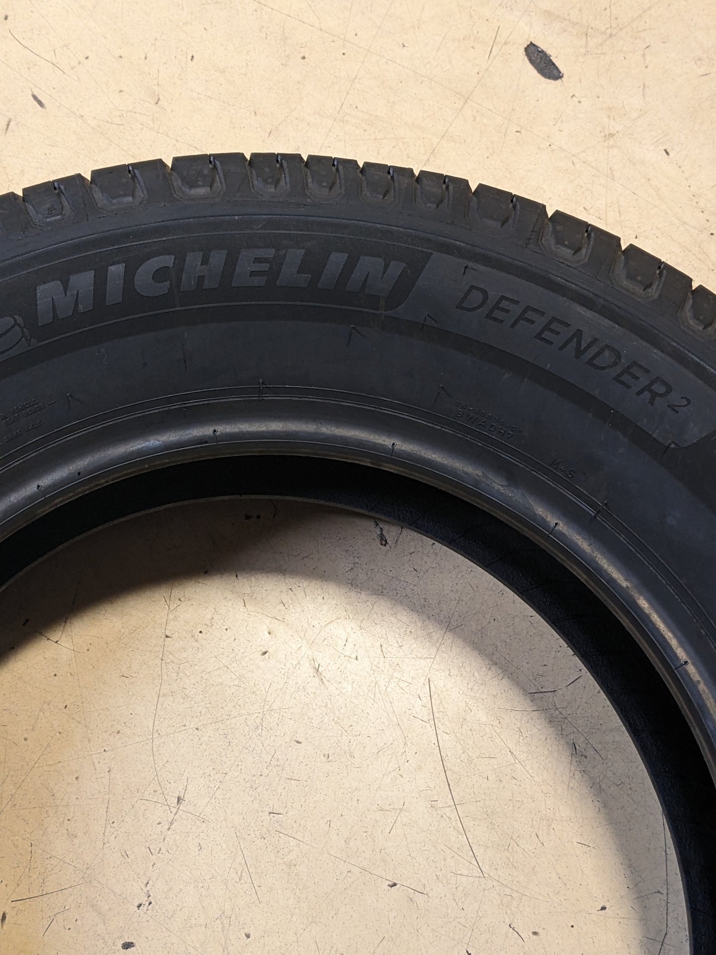 4 MICHELIN DEFENDER 2 235 65 17 104H ALL SEASON TIRE 08758