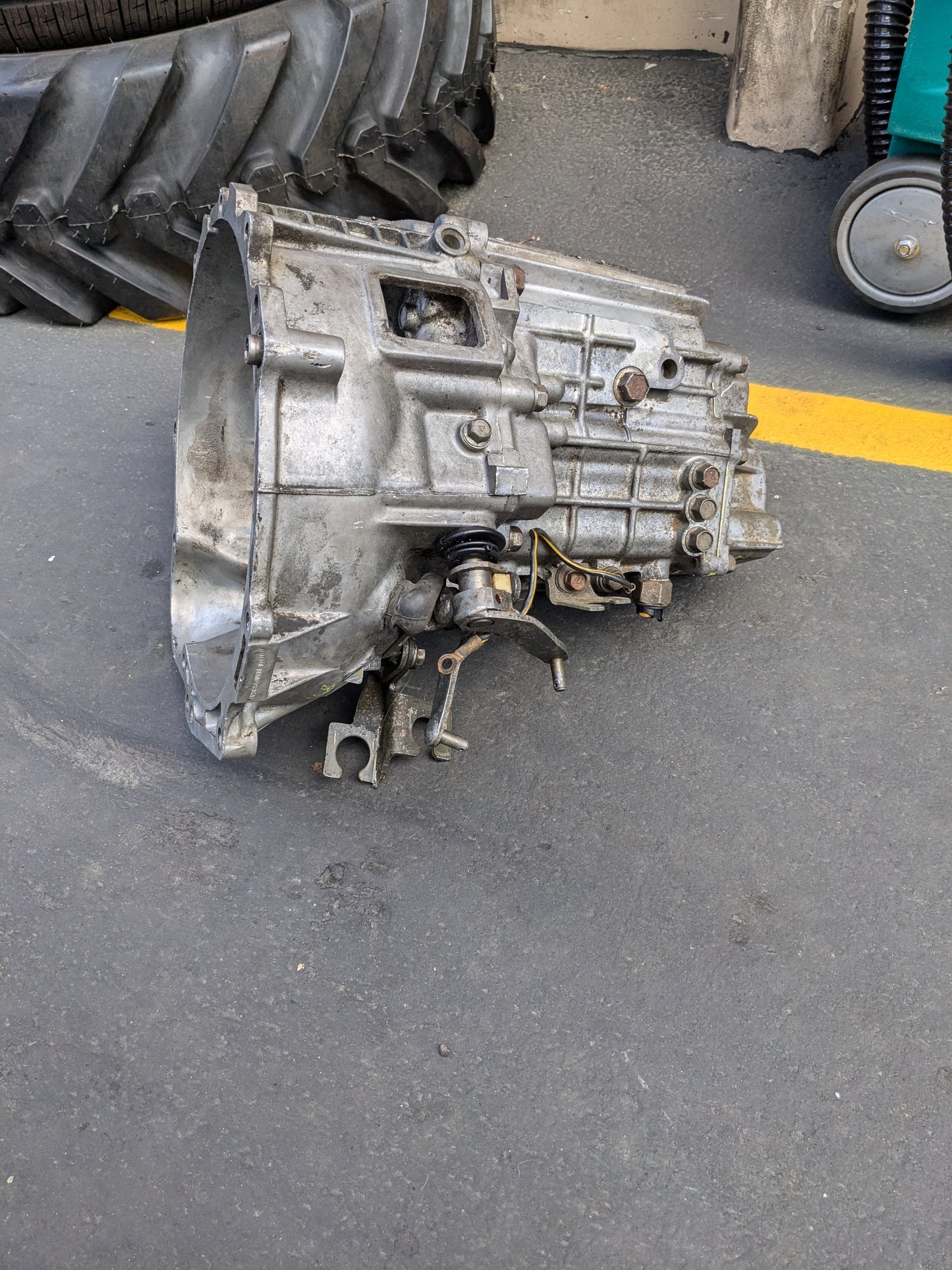 USED 1995-1999 MITSUBISHI ECLIPSE GST TURBO 5SPEED MANUAL TRANSMISSION MD720901