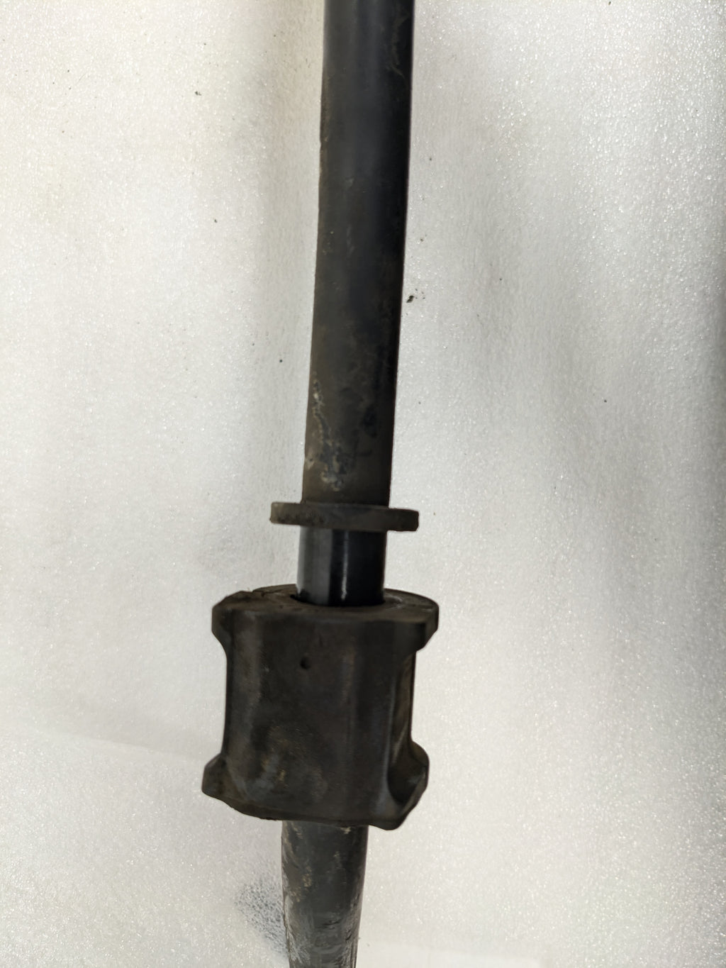USED PORSCHE STABILIZER BAR 965-343-707-33 WITH BUSHINGS 964-343-792-20