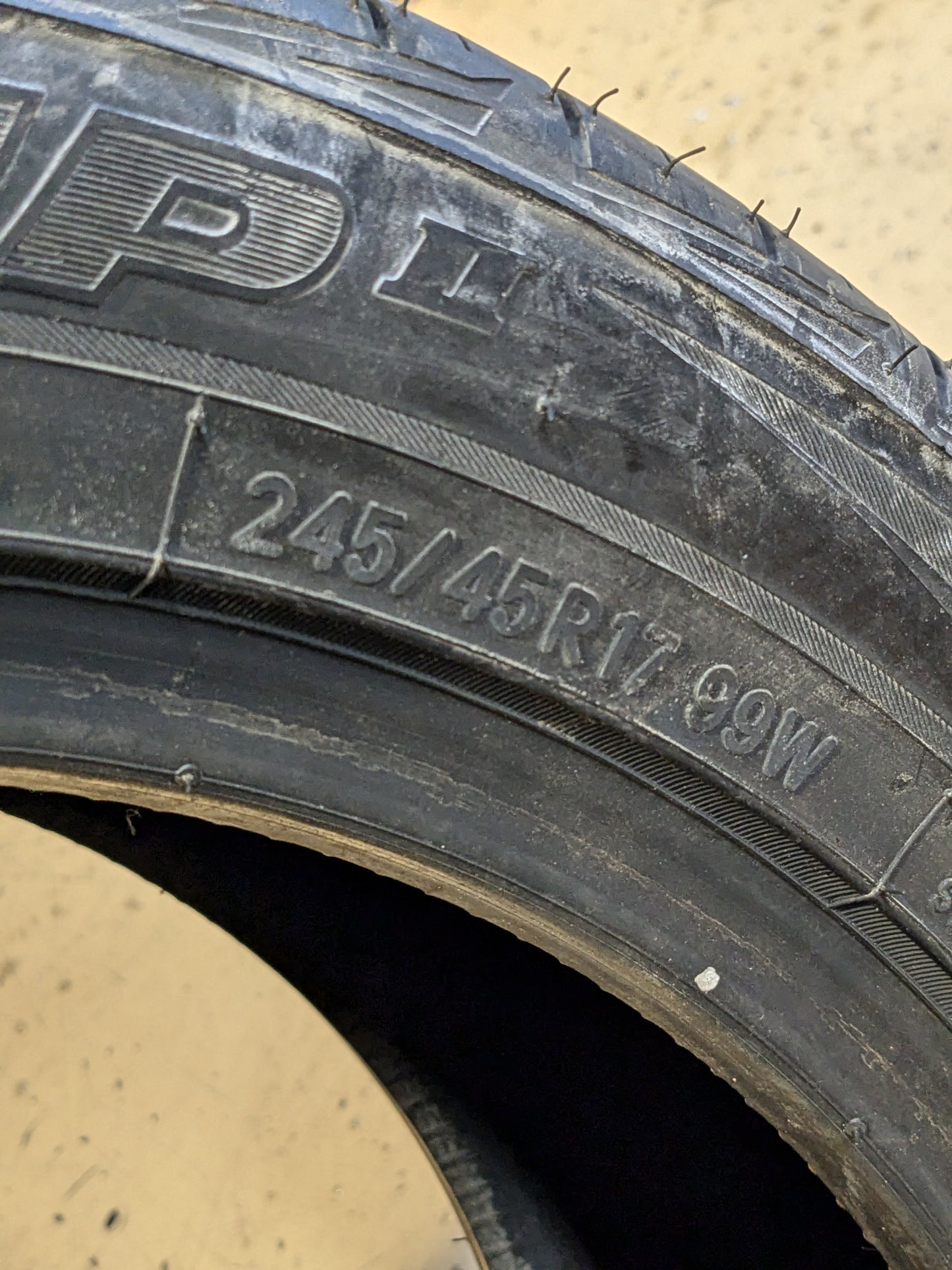 2 TOYO EXTENSA HP II 245 45 17 99W ALL SEASON TIRES 196490