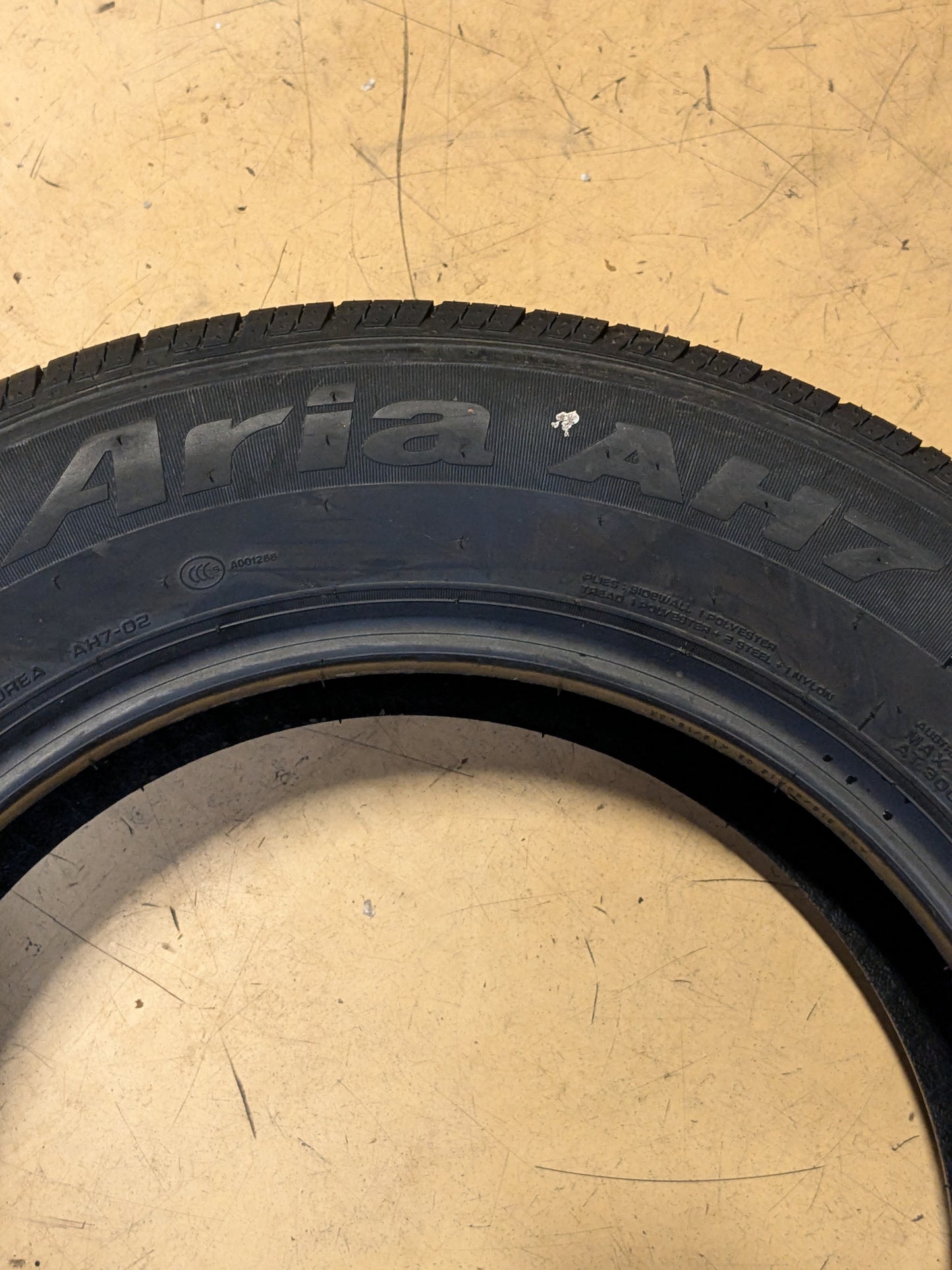 2 NEXEN ARIA AH7 215 60 16 95T ALL SEASON TIRES 14501NXK