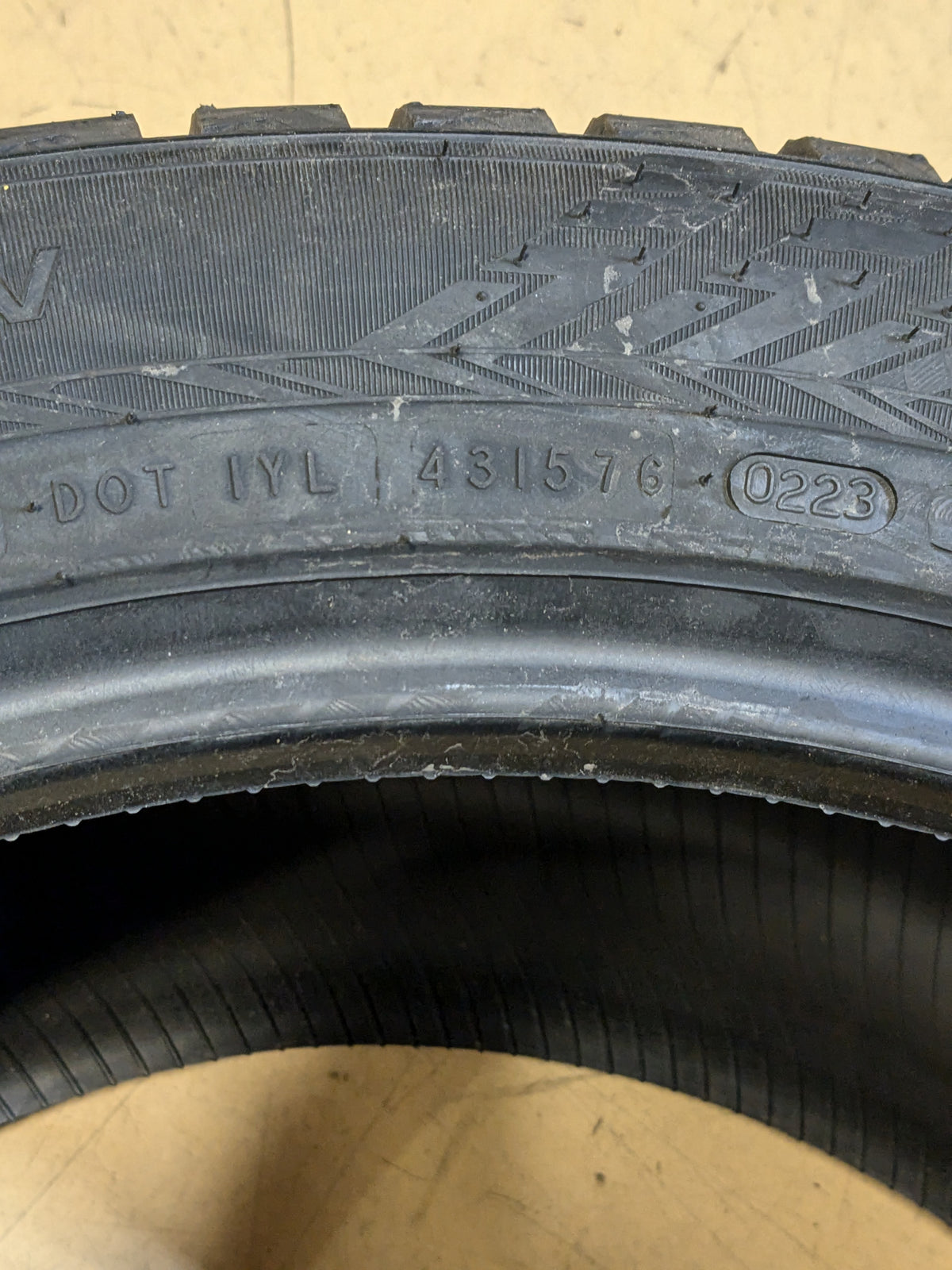 NOKIAN STUDDED HAKKAPELIITTA 10 SUV 315 40 21 115T WINTER TIRE TS32528