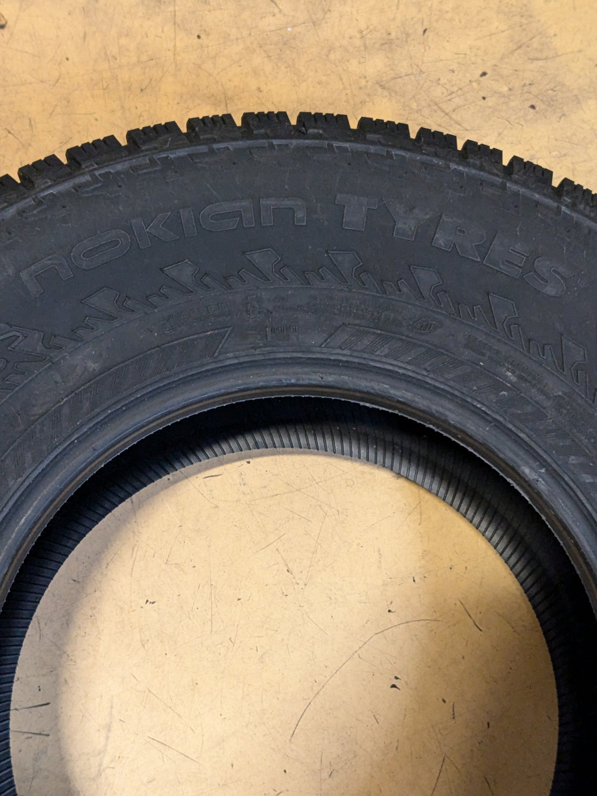 2 NOKIAN HAKKAPELIITTA LT3 265 75 16 119/116Q WINTER TIRE T430951