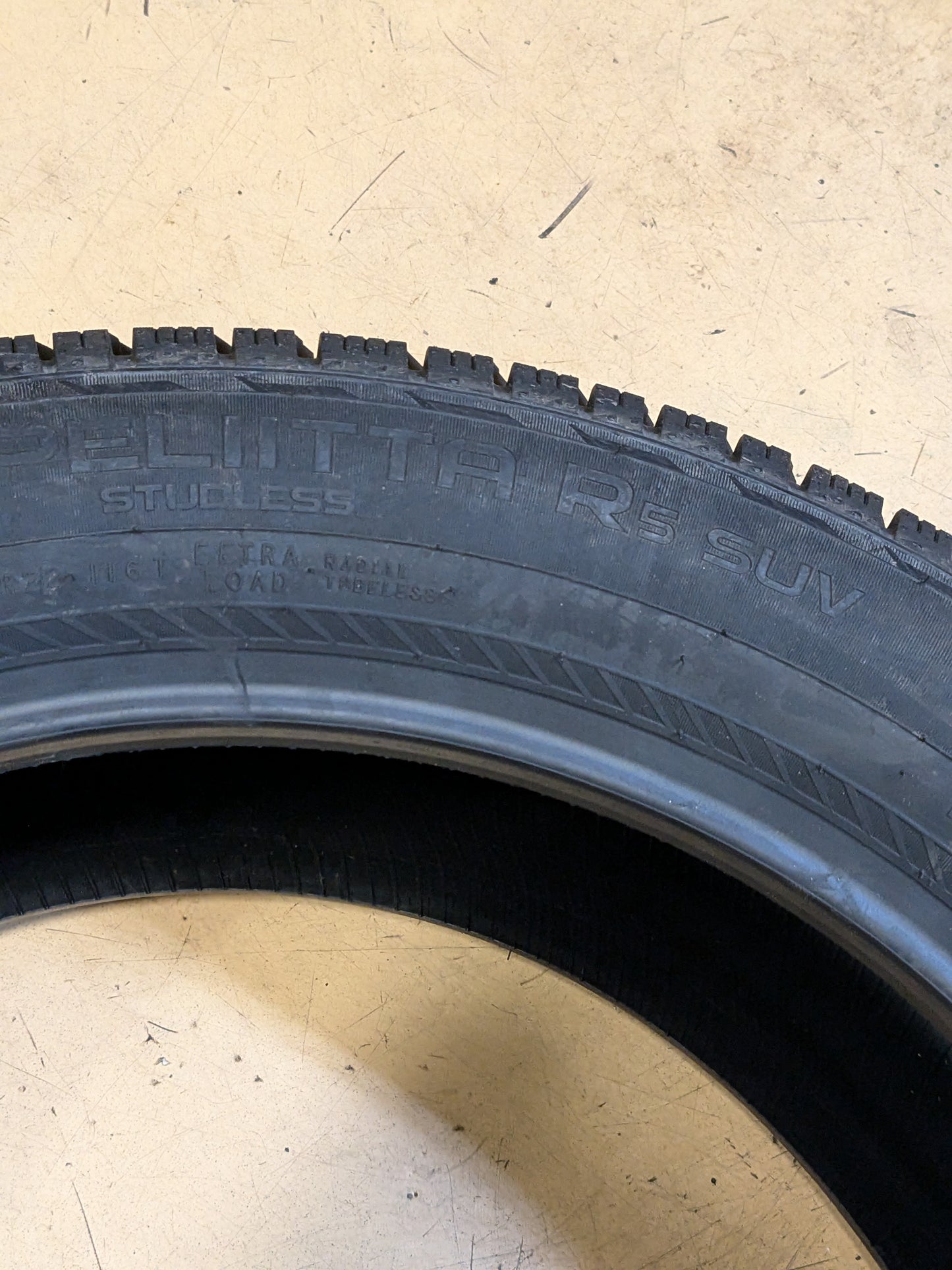 4 NOKIAN STUDLESS HAKKAPELIITTA R5 SUV HL 275 50 22 116T WINTER TIRE T433380