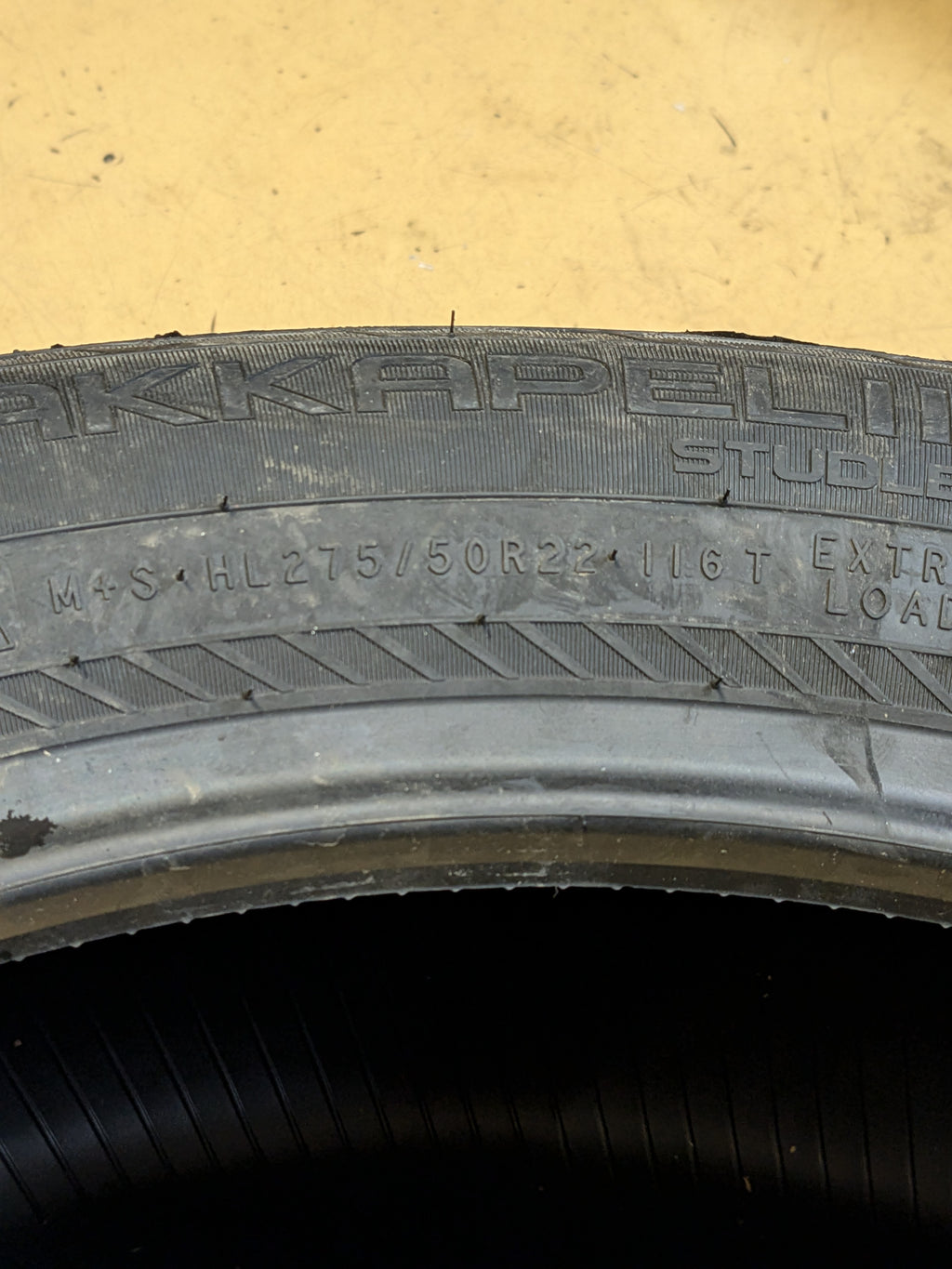 NOKIAN STUDLESS HAKKAPELIITTA R5 SUV HL 275 50 22 116T XL WINTER TIRE T433380