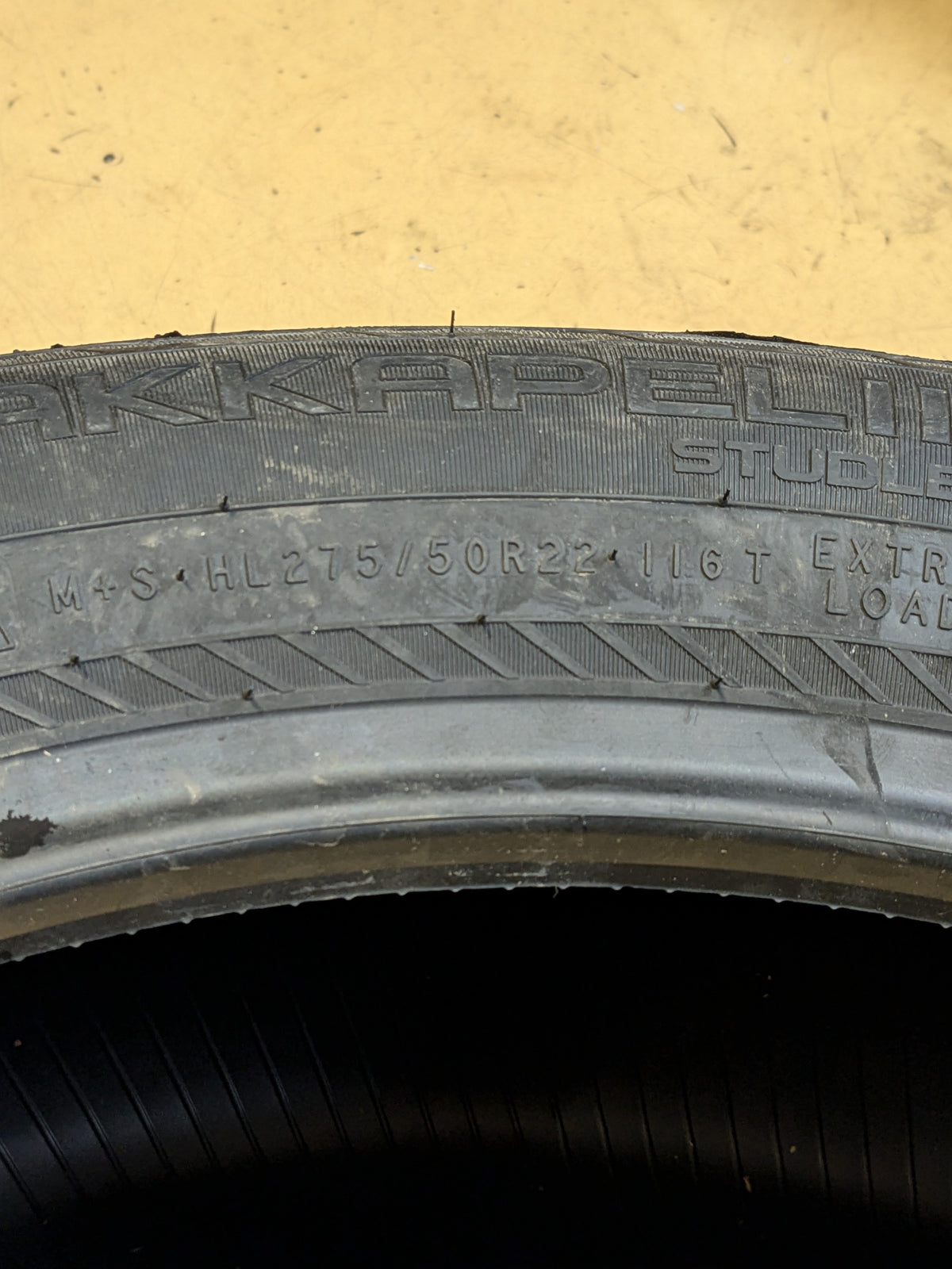 NOKIAN STUDLESS HAKKAPELIITTA R5 SUV HL 275 50 22 116T XL WINTER TIRE T433380