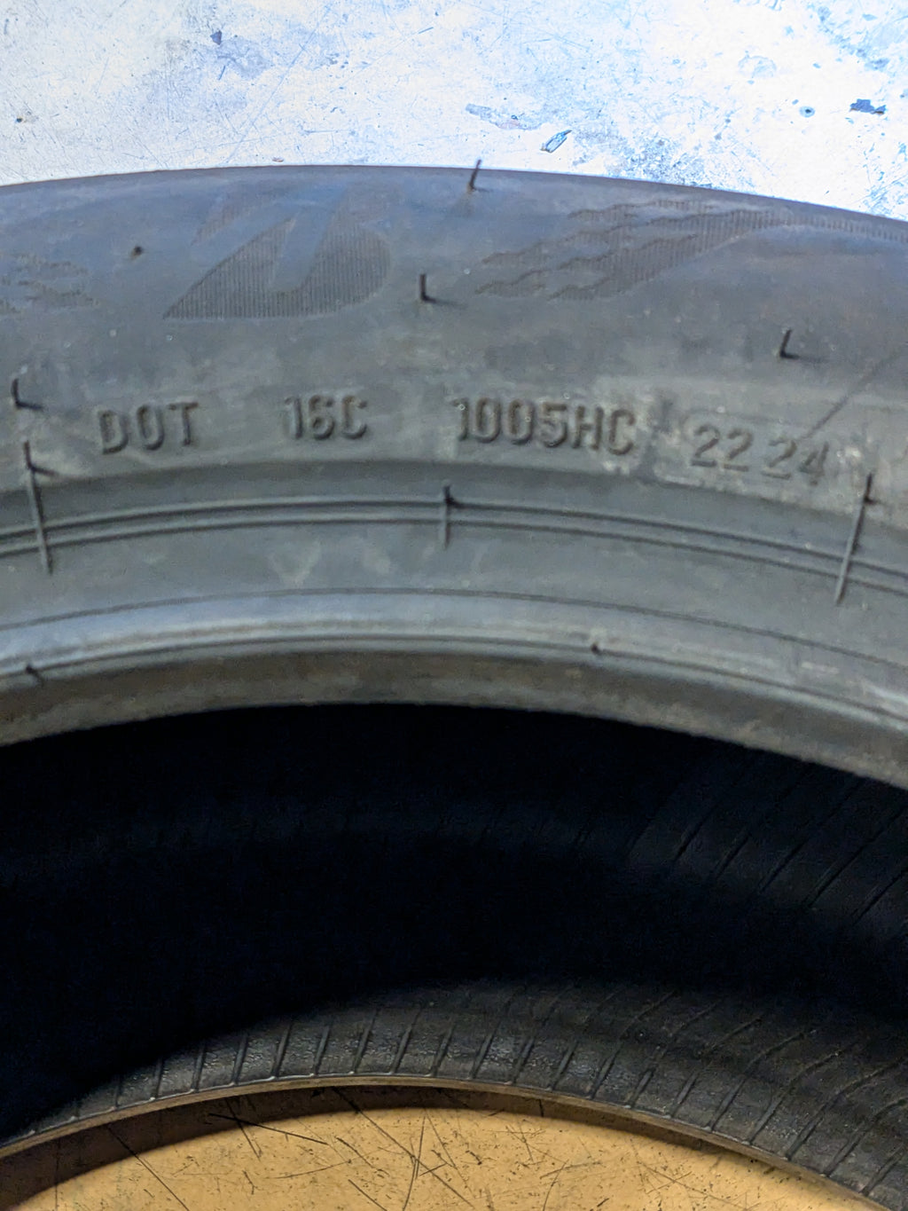 BRIDGESTONE TURANZA LS100 225 55 18 102h ALL SEASON TIRE 014393