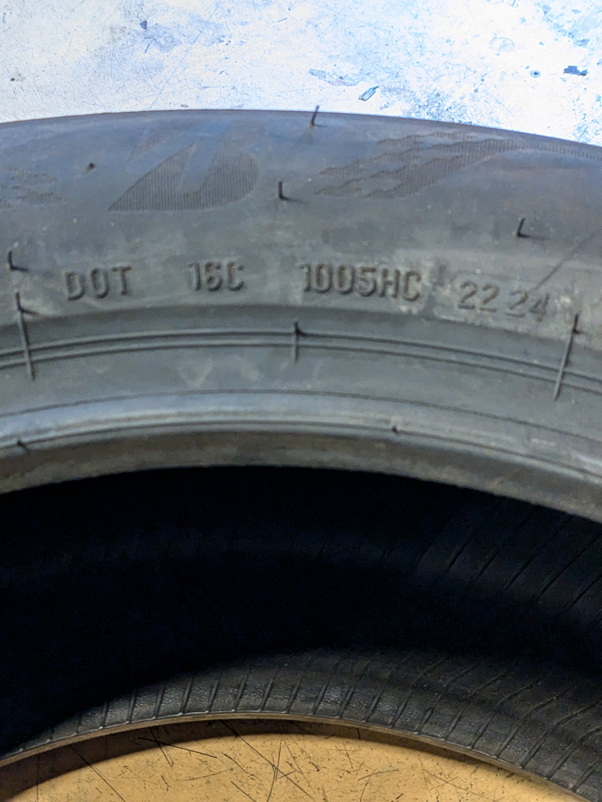BRIDGESTONE TURANZA LS100 225 55 18 102h ALL SEASON TIRE 014393