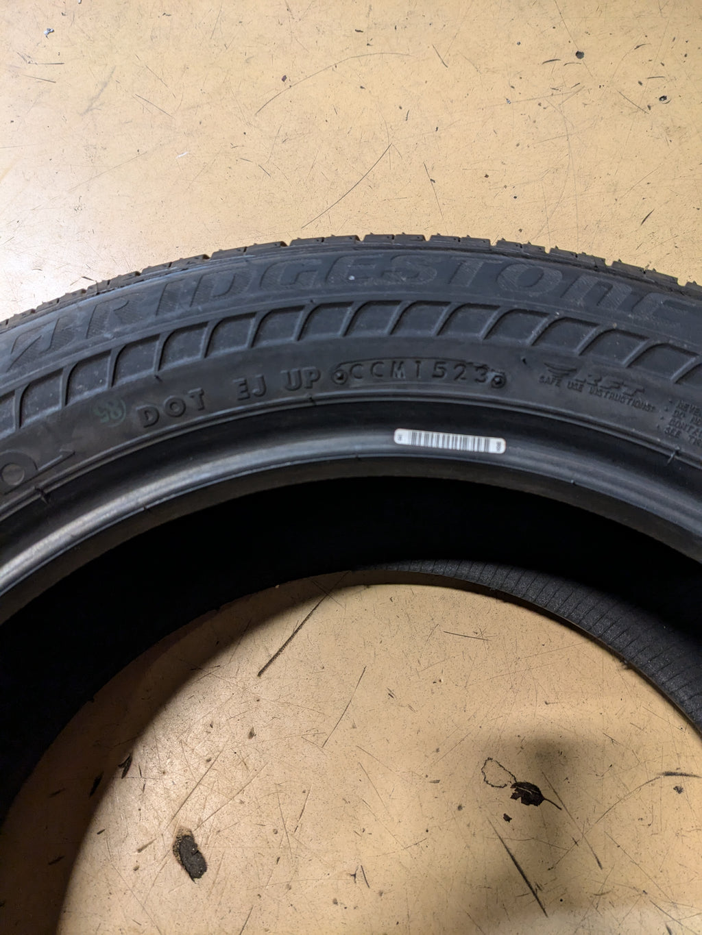 USED DTO 10/32" BRIDGESTONE POTENZA RE97AS RFT 225 55 17 95V TIRE 000236