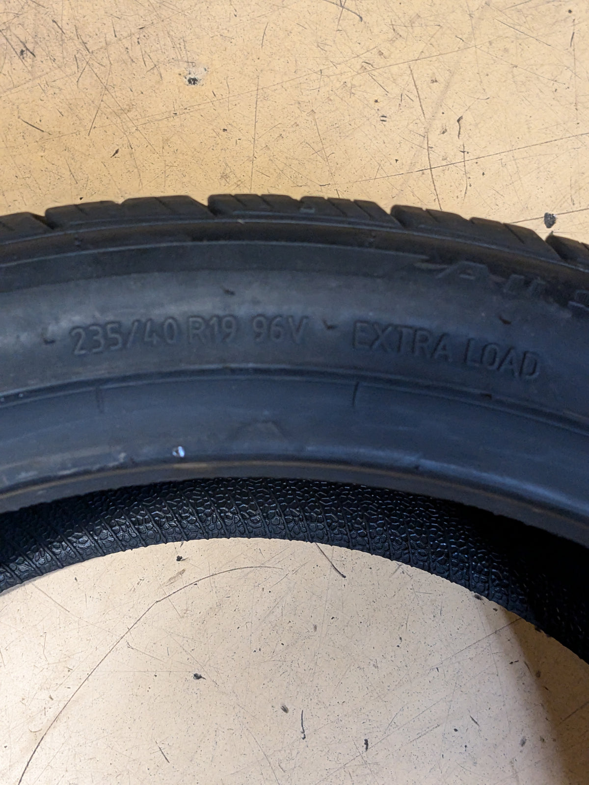 2 BFGOODRICH ADVANTAGE CONTROL BSW P 235 40 19 96V XL ALL SEASON TIRE 41581