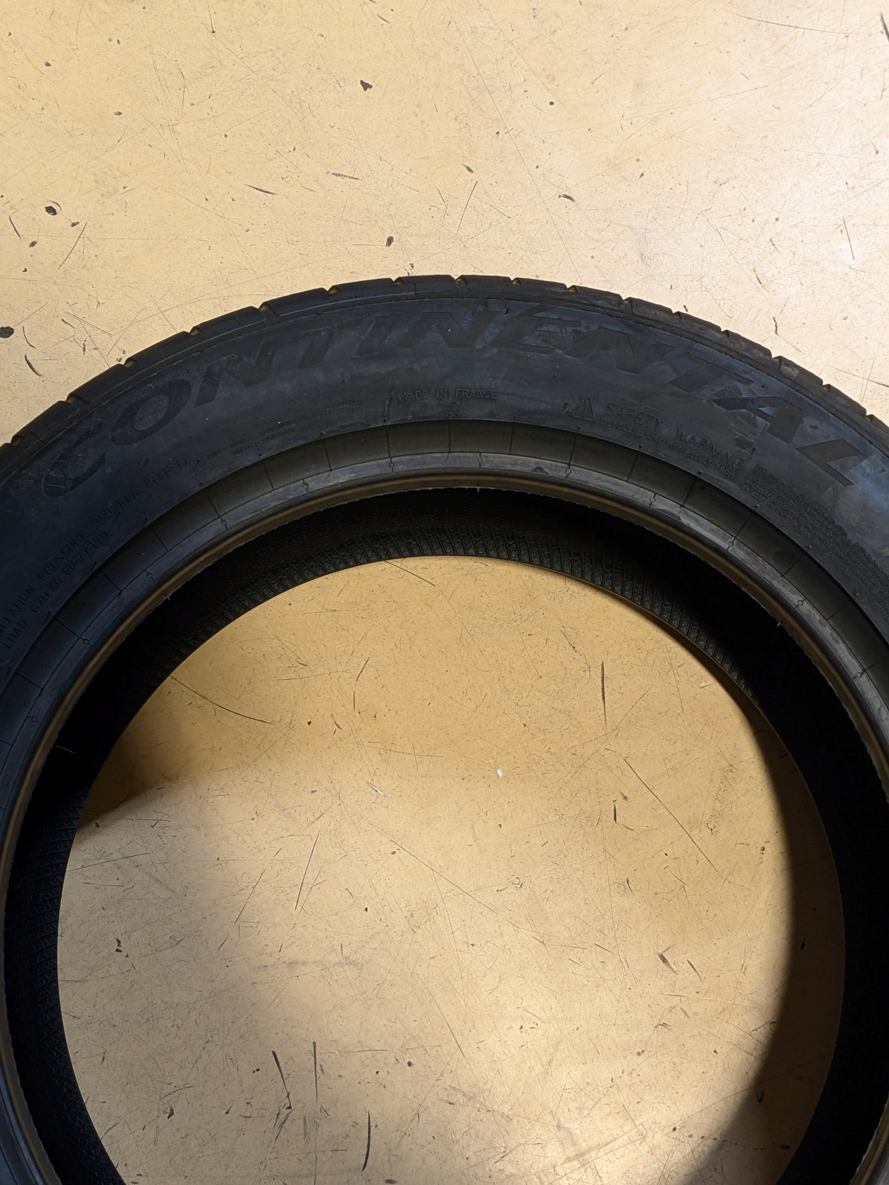 2 CONTINENTAL EXTREMECONTACT DWS06 PLUS P 215 55 17 94W SL UHP TIRE 15572720000