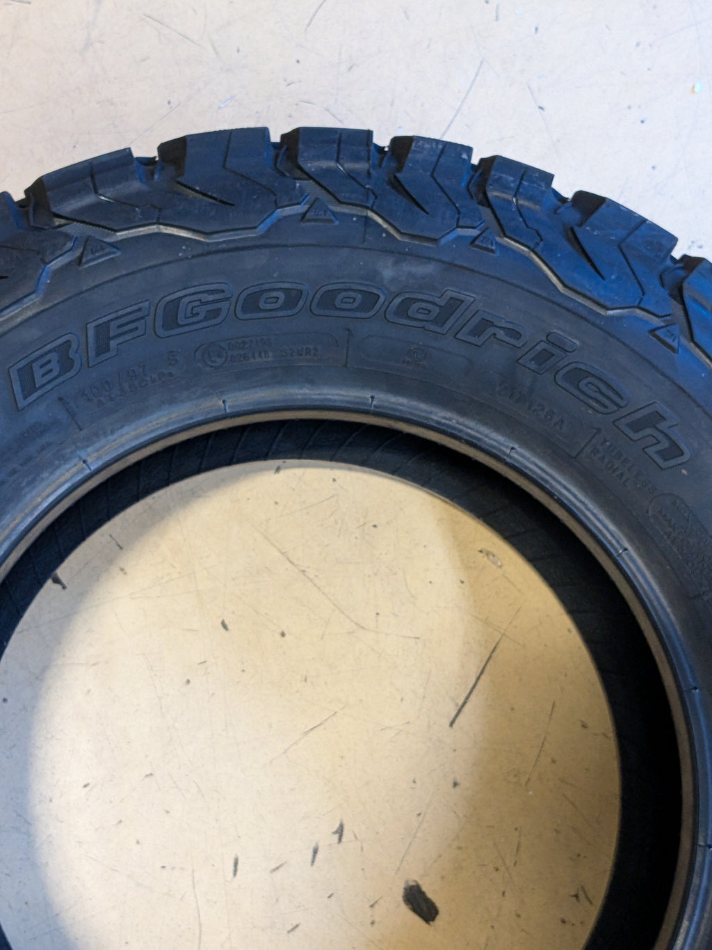 BFGOODRICH ALL TERRAIN T/A K02 LT 215 75 15 100/97S LOAD RANGE PR6 44092