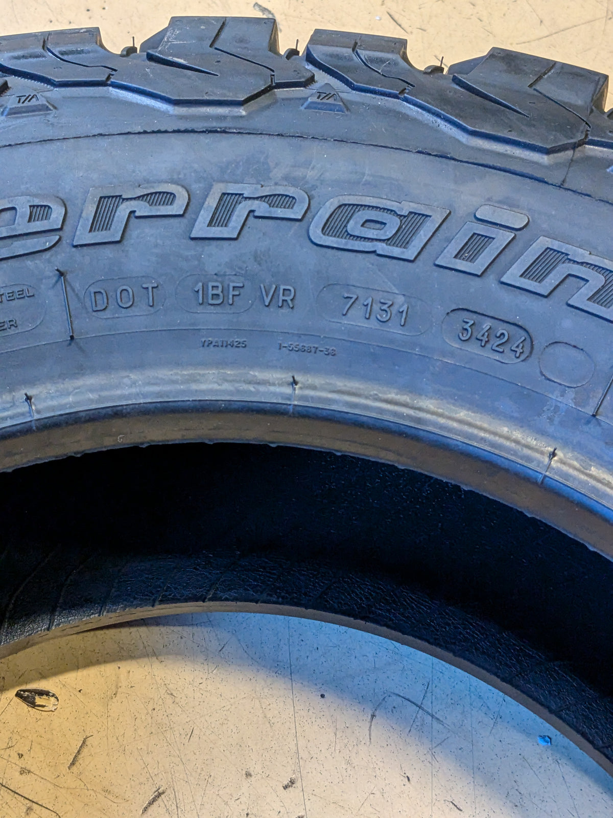 BFGOODRICH ALL TERRAIN T/A K02 LT 215 75 15 100/97S LOAD RANGE PR6 44092