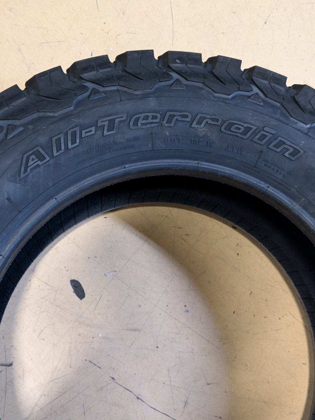 BF GOODRICH ALL TERRAIN T/A KO2 RWL LT 245 65 17 111/108S LRE 8PLY TIRE 52433