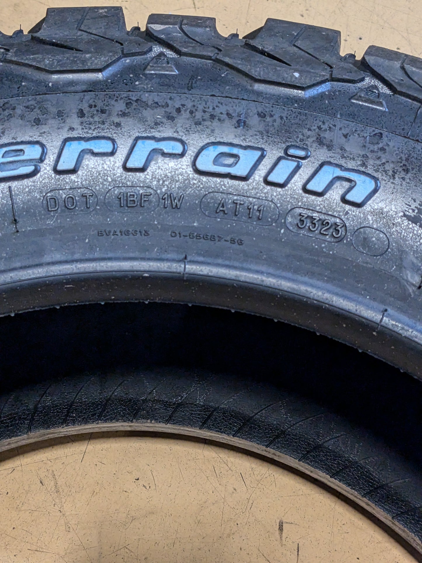 BF GOODRICH ALL TERRAIN T/A KO2 RWL LT 245 65 17 111/108S LRE 8PLY TIRE 52433