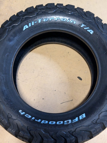 BF GOODRICH ALL TERRAIN T/A KO2 RWL LT 245 65 17 111/108S LRE 8PLY TIRE 52433