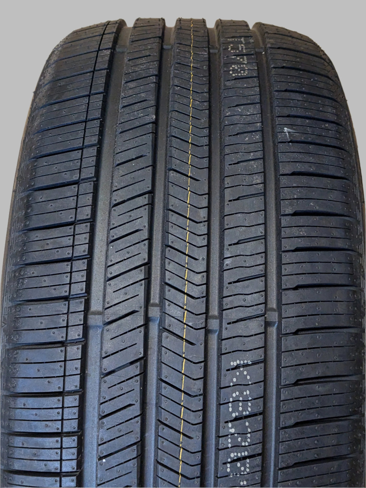 2 NEXEN N5000 PLATINUM BSW P 235 40 18 95W XL ALL SEASON TIRE 18209NXK