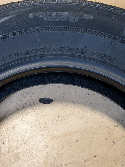 4 NEXEN NPRIZ AH8 205 70 16 96H ALL SEASON TIRES 15677NXK