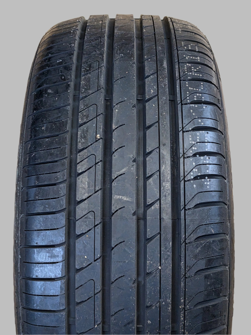 GOODTRIP GR-66 225 50 16 92W ALL SEASON PASSENGER TIRE 2709ST