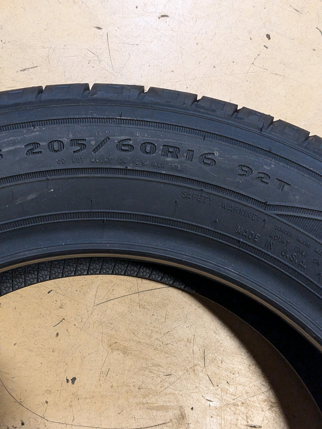 GOODYEAR ASSURANCE A/S P 205 60 16 92T SLALL SEASON TIRES 407212374