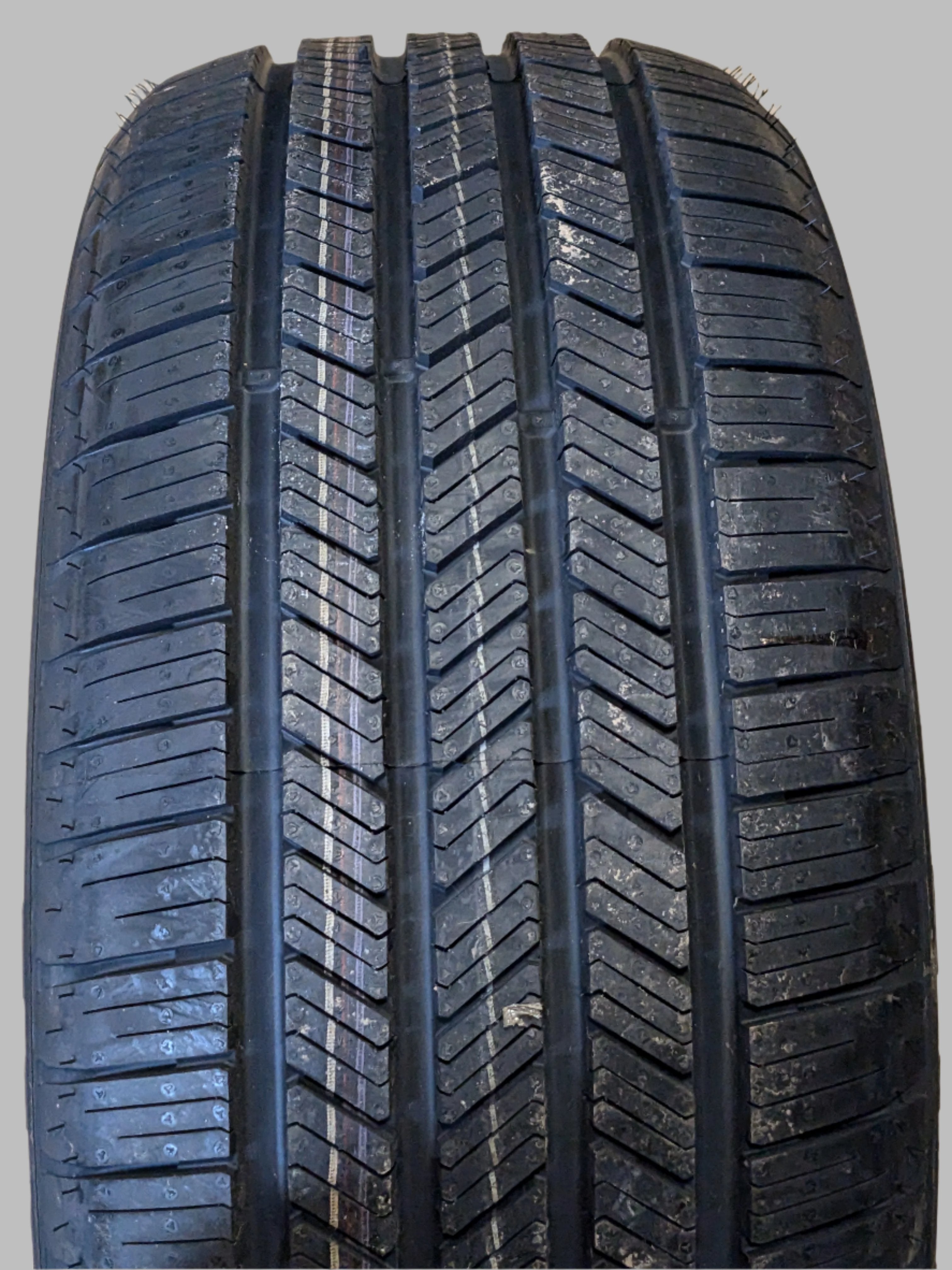 OLD STOCK GOODYEAR EAGLE LS2 255 40 19 100H ALL SEASON TIRE 706195308