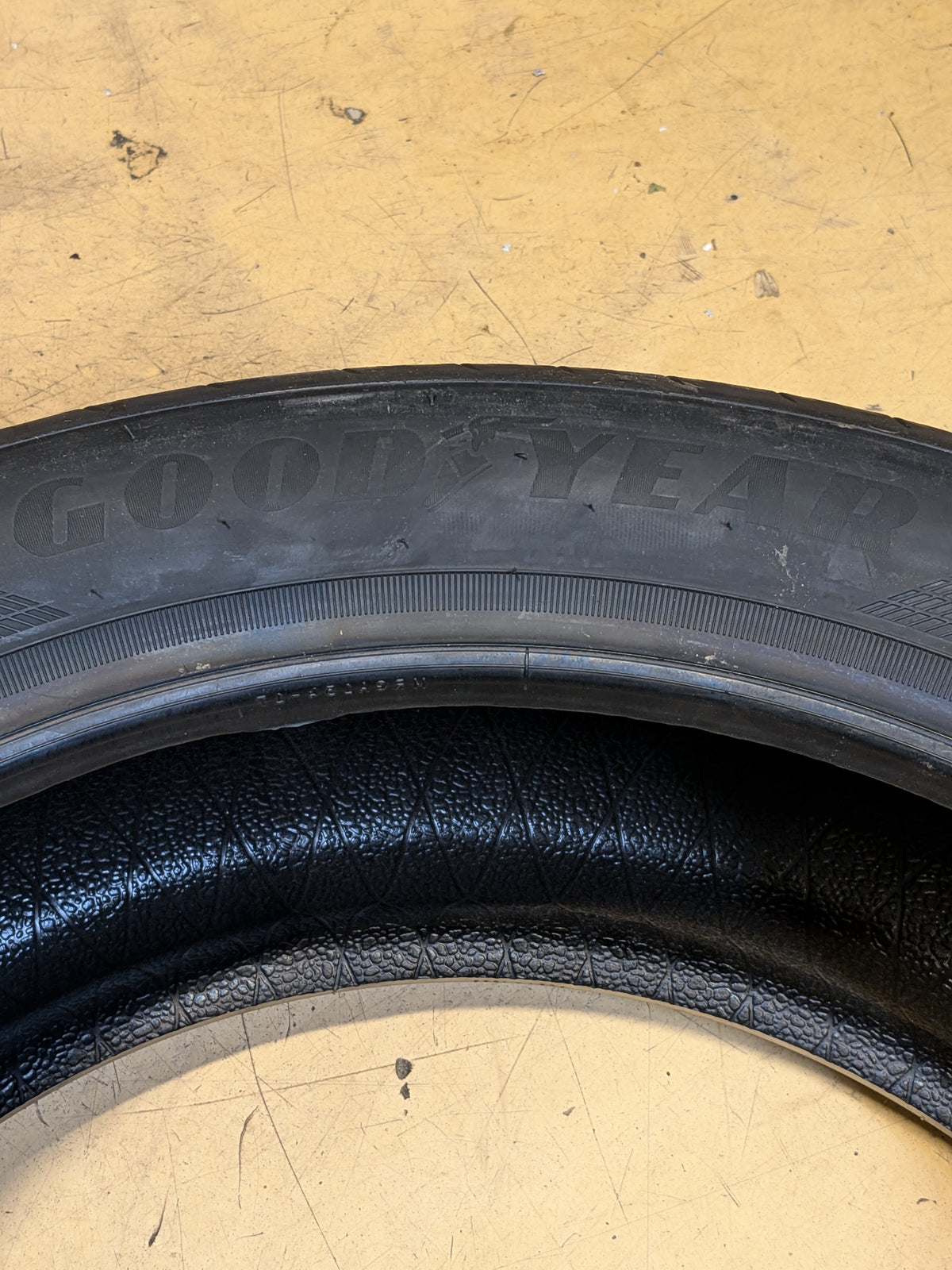 GOODYEAR EAGLE F1 MO ASYMMETRIC 5 255 45 20 105H 103008629 ALL SEASON TIRE