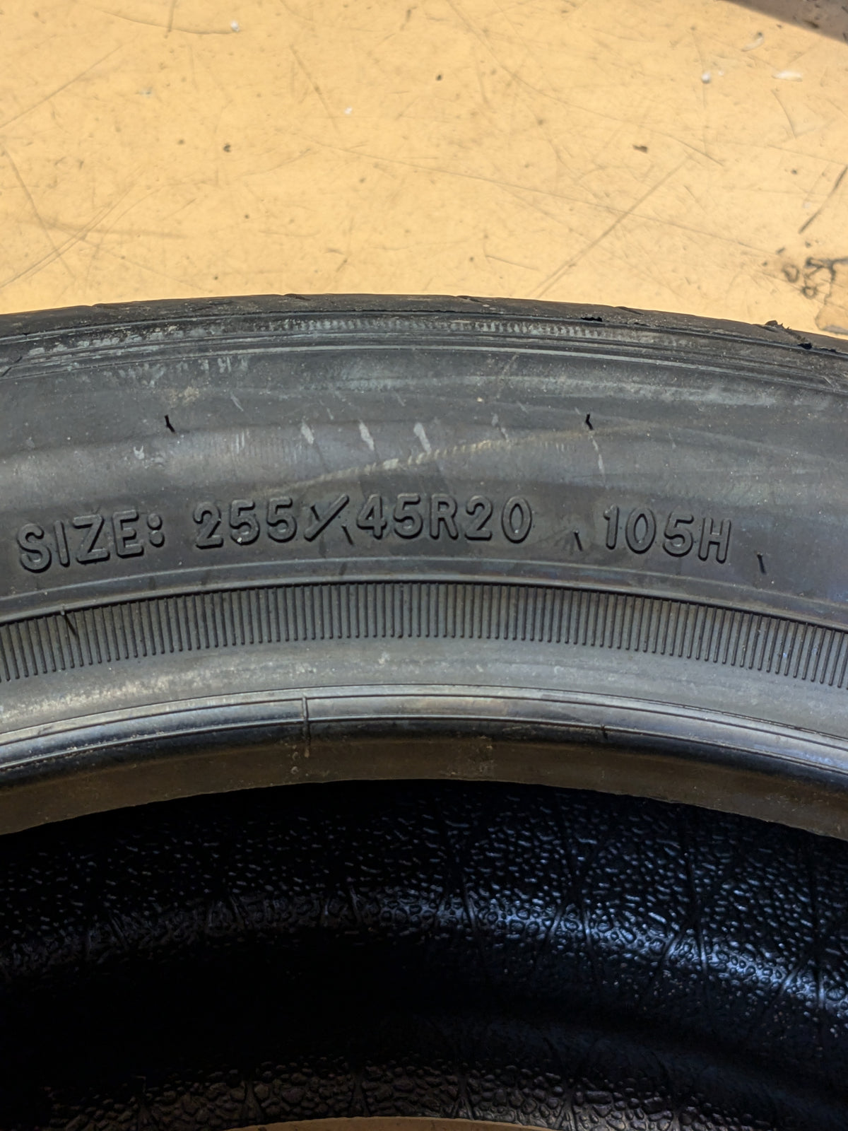 GOODYEAR EAGLE F1 MO ASYMMETRIC 5 255 45 20 105H 103008629 ALL SEASON TIRE