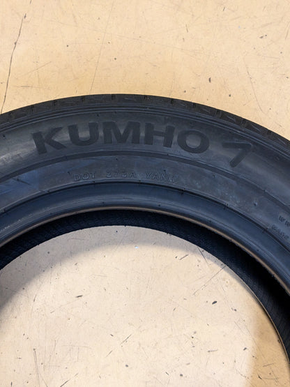KUMHO CRUGEN PREMIUM KL33 225 60 17 99H 2172063 ALL SEASON TIRE