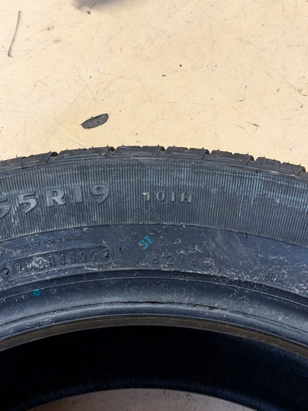 GOODYEAR EAGLE RS-A BSW P 235 55 19 101H ALL SEASON TIRE 732770500